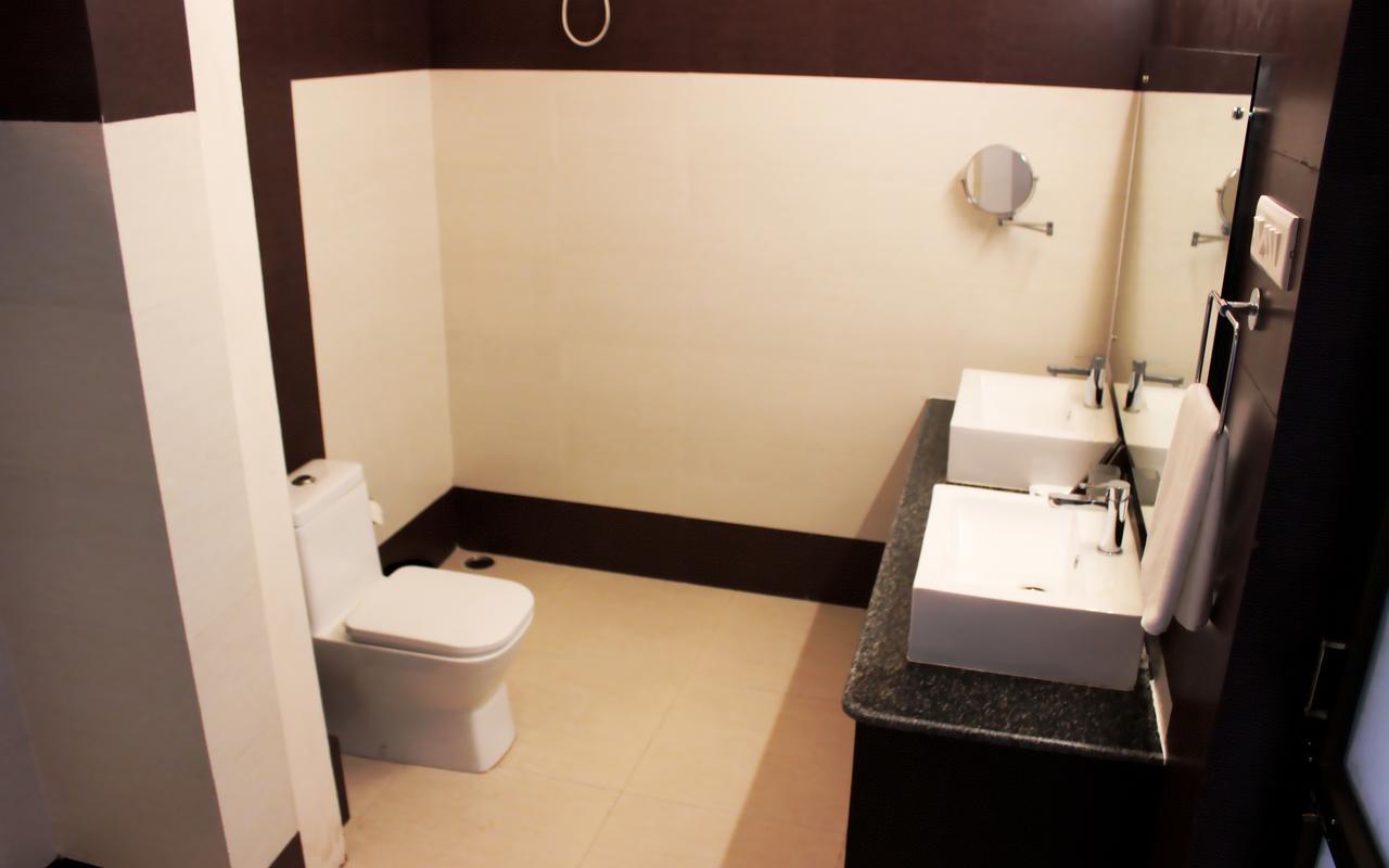 Hotel Grand Tizu Dimāpur Dış mekan fotoğraf